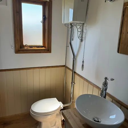 Shepherd Hut Brixham Exterior photo